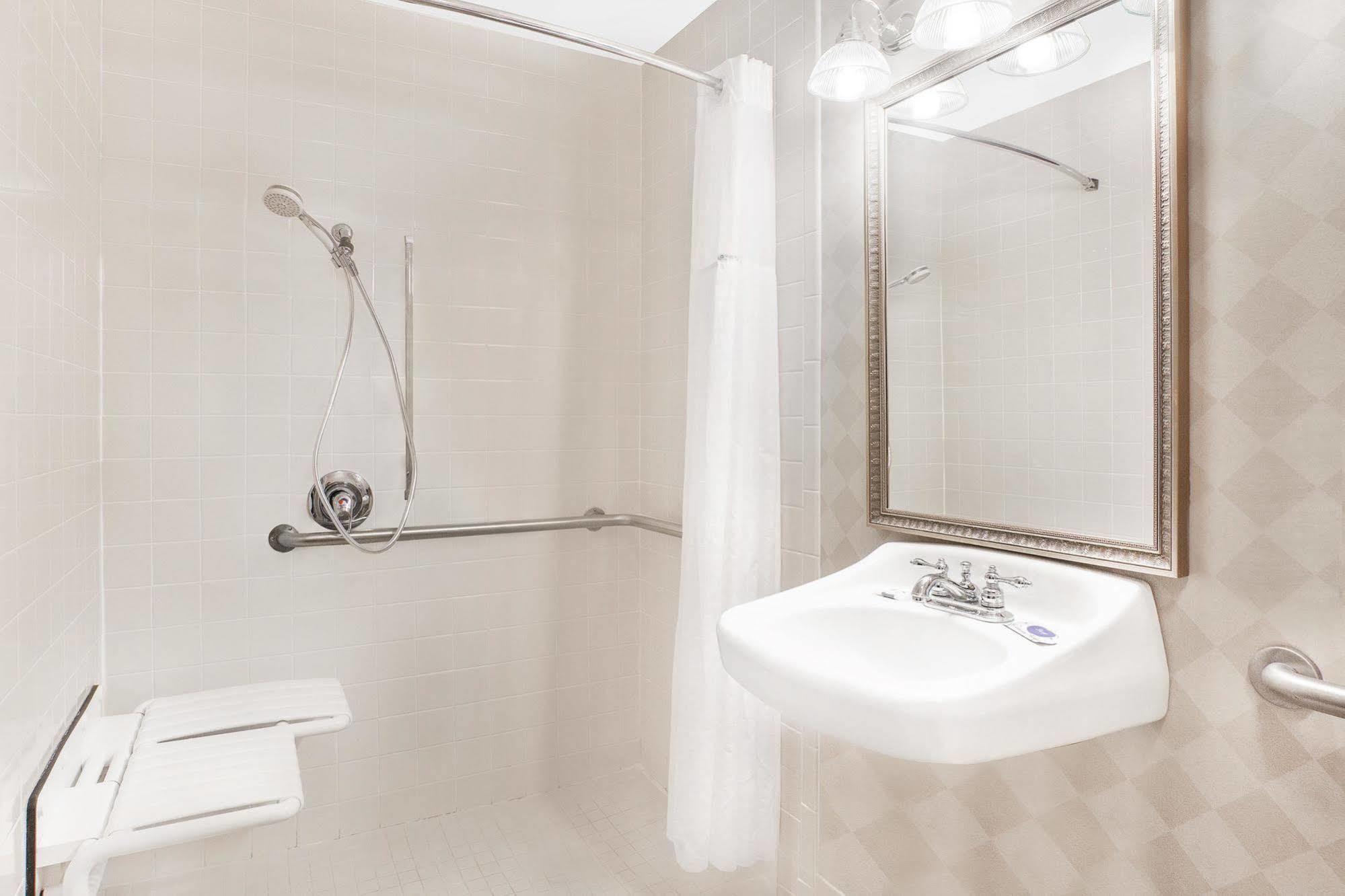 Baymont By Wyndham Paris Μοτέλ Εξωτερικό φωτογραφία