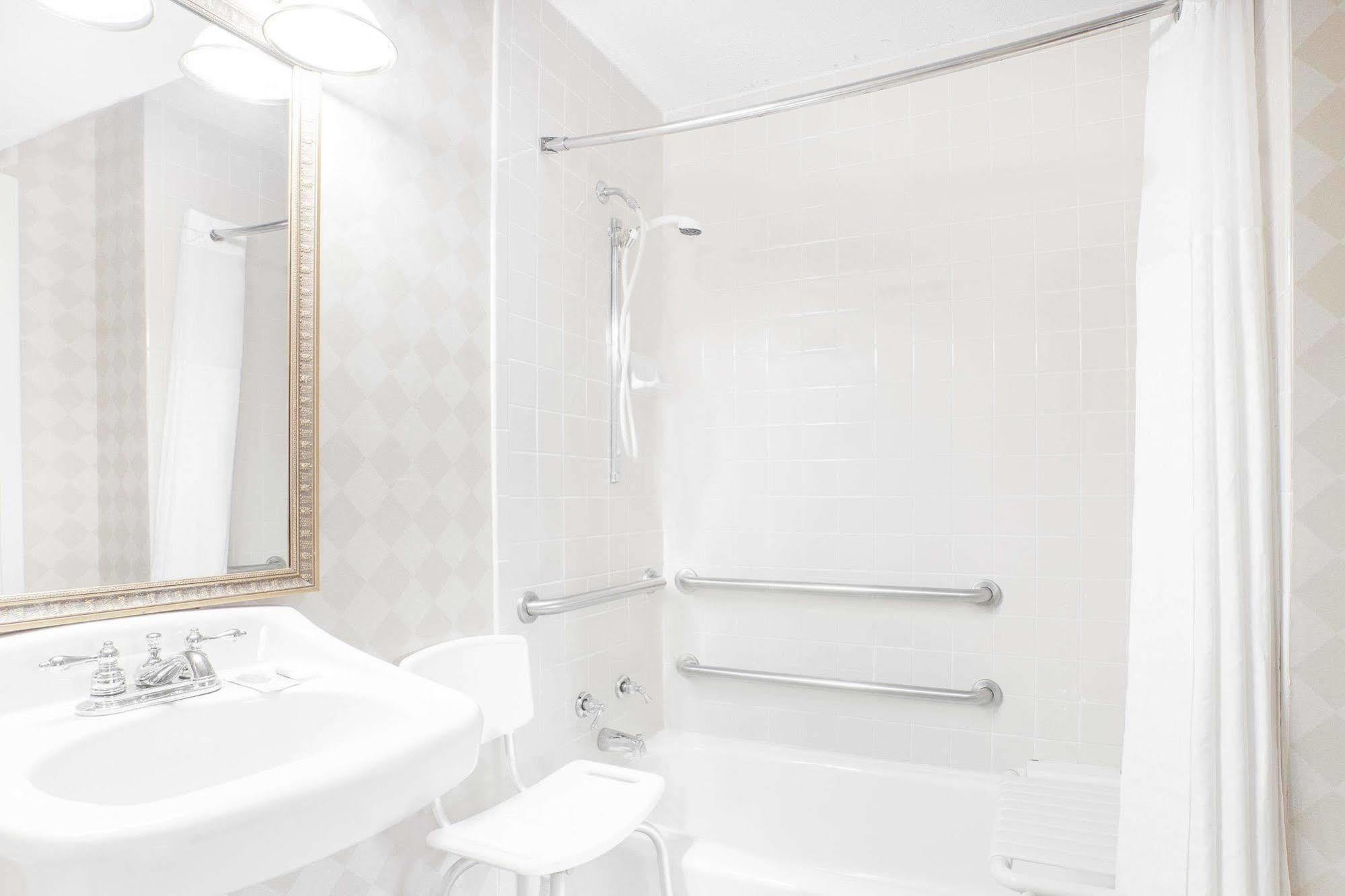 Baymont By Wyndham Paris Μοτέλ Εξωτερικό φωτογραφία